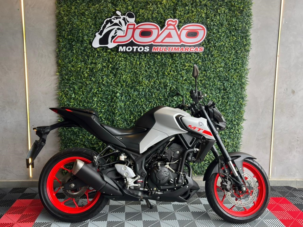 YAMAHA MT-03 321