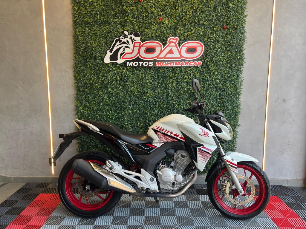 HONDA CB TWISTER