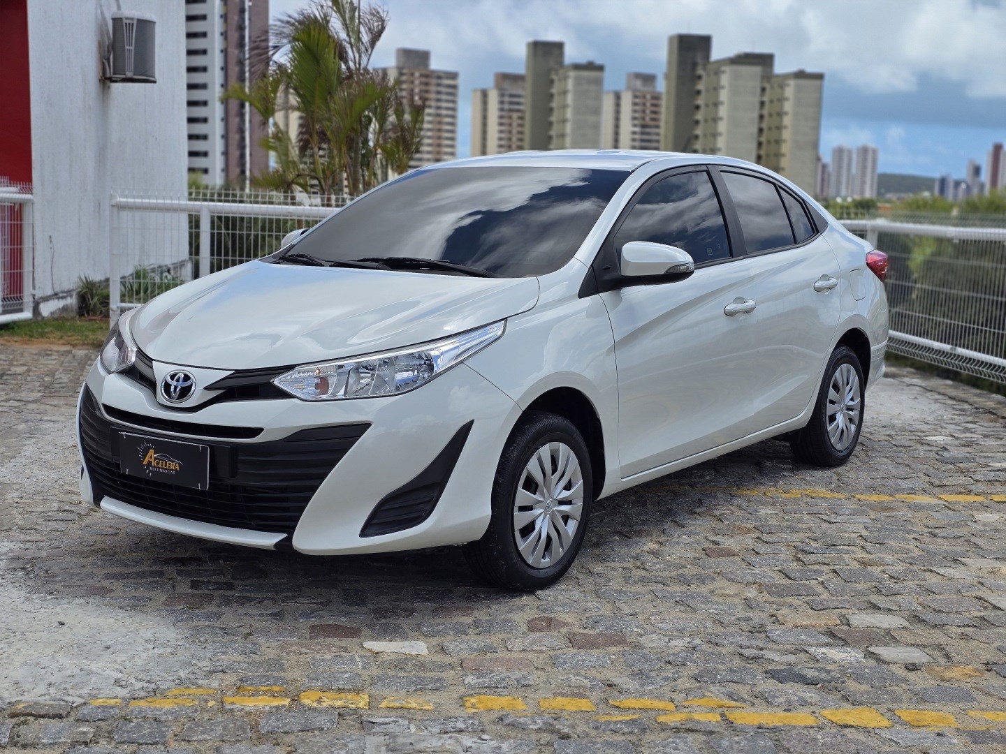 TOYOTA YARIS 1.5 16V FLEX SEDAN XL MANUAL