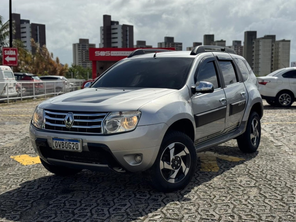 RENAULT DUSTER
