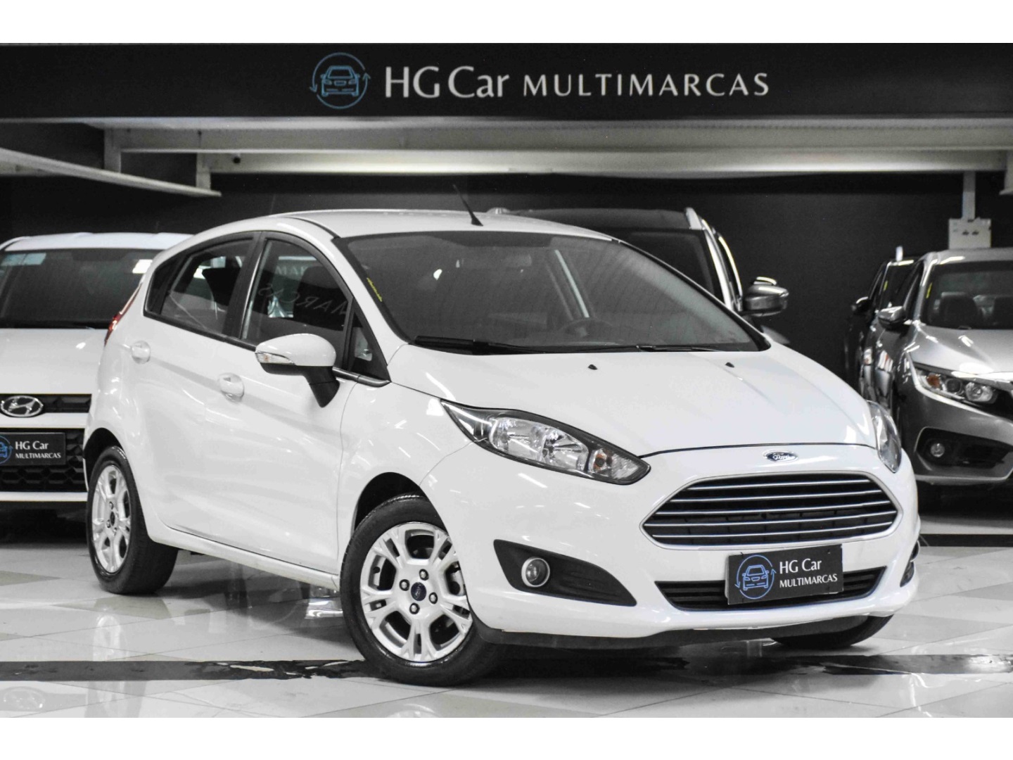 FORD FIESTA 1.6 SE HATCH 16V FLEX 4P POWERSHIFT