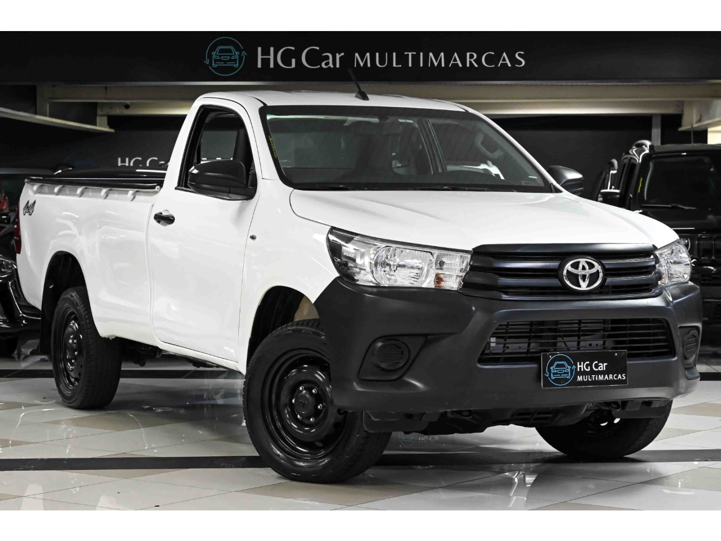 TOYOTA HILUX 2.8 D-4D TURBO DIESEL CS 4X4 MANUAL