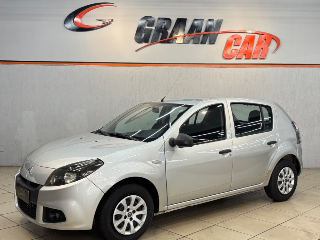 RENAULT SANDERO