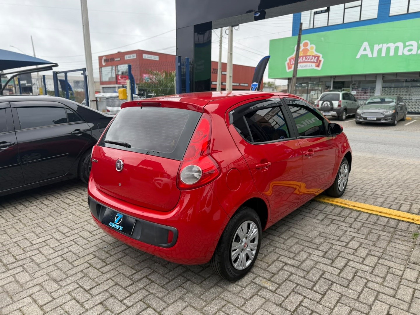 Fiat Palio 1.0 MPI Attractive 8V Flex 4P Manual - foto 4