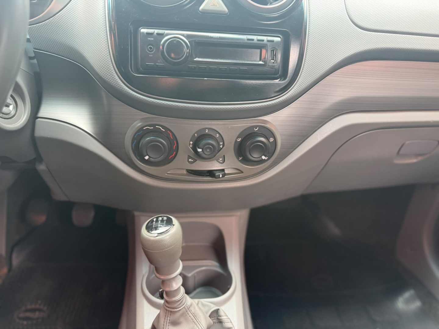 Fiat Palio 1.0 MPI Attractive 8V Flex 4P Manual - foto 9
