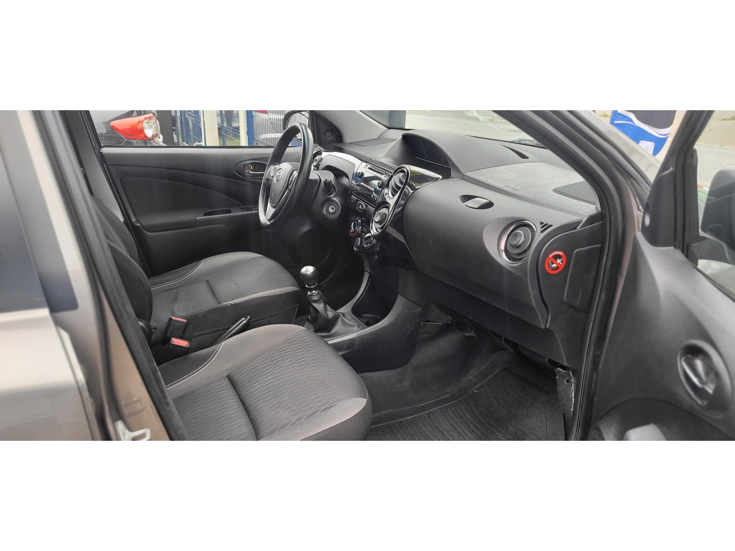 Toyota Etios 1.5 Xs 16V Flex 4P Manual - foto 12