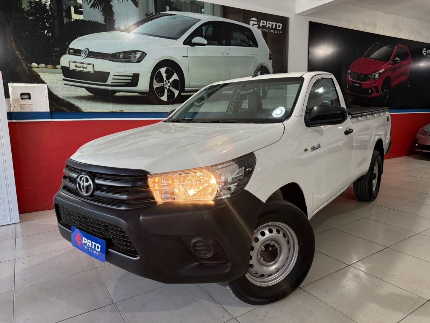 TOYOTA HILUX