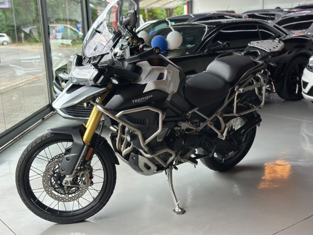TRIUMPH TIGER 1200 RALLY EXPLORER