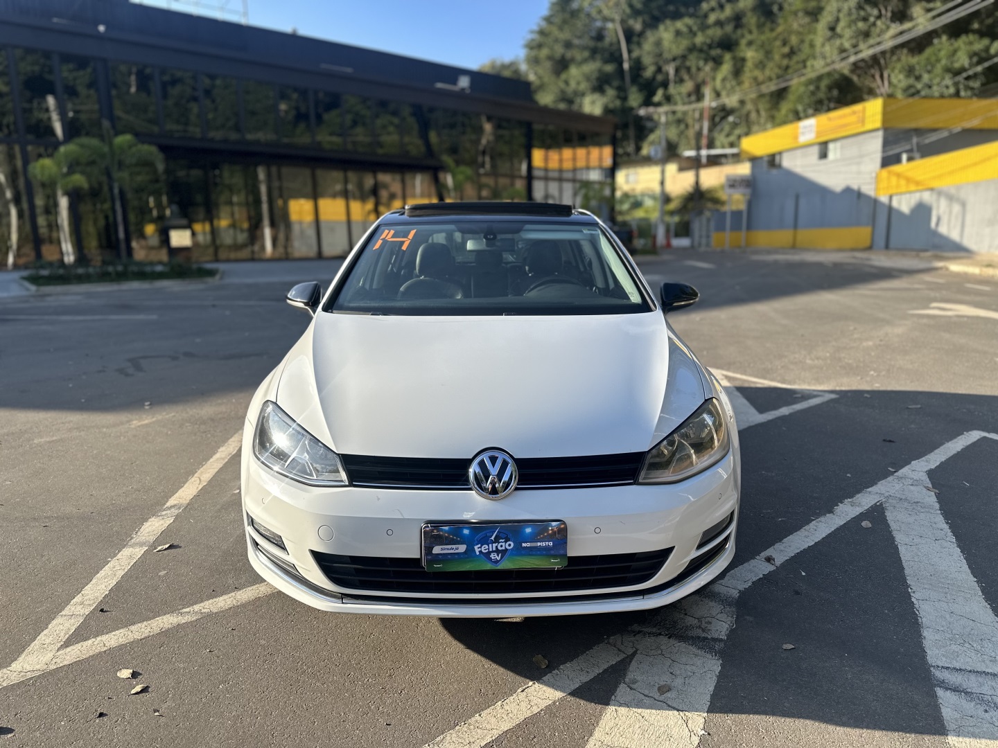 VOLKSWAGEN GOLF