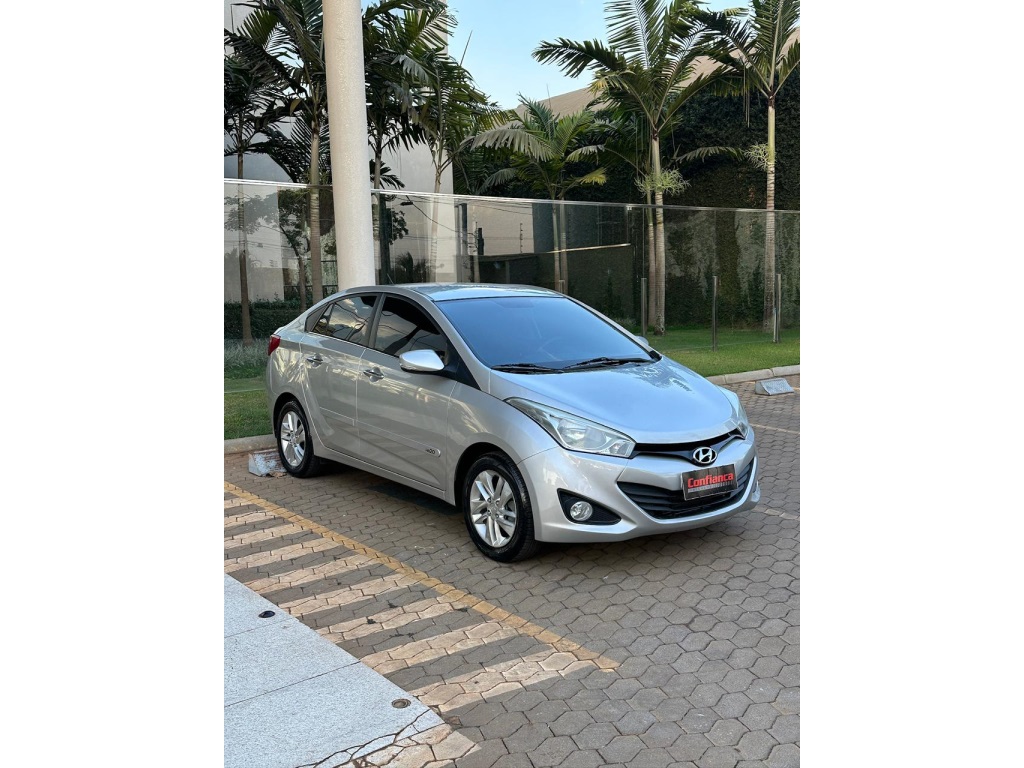 HYUNDAI HB20S