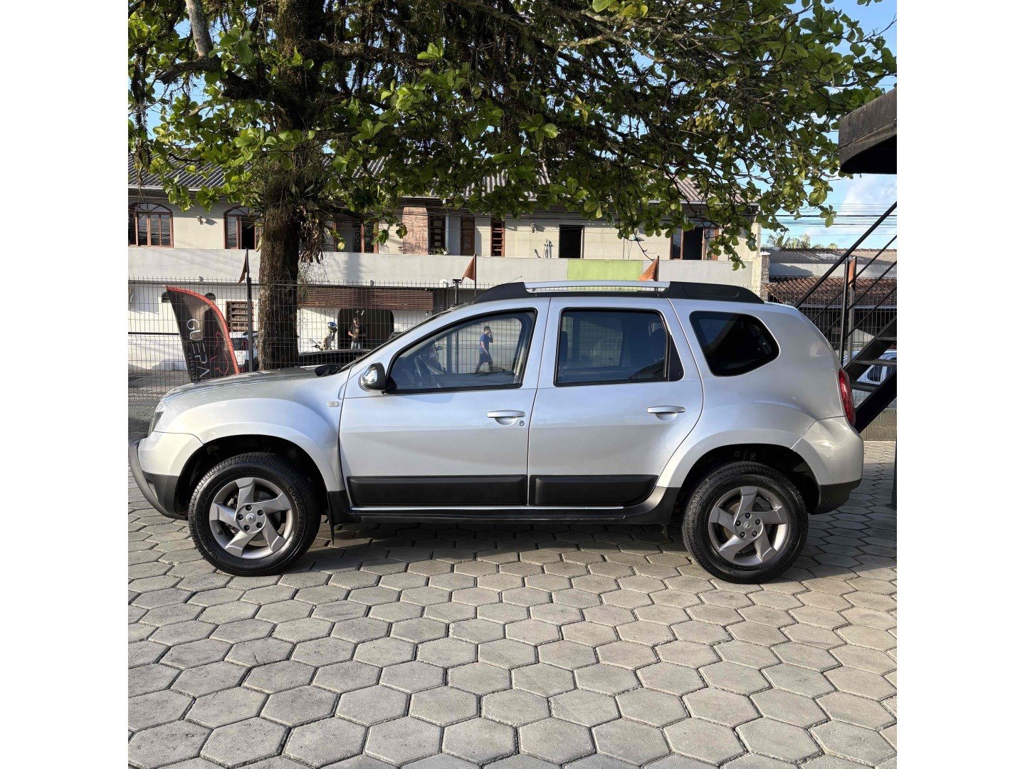 Renault Duster 2.0 dynamique 4x4 16v flex 4p manual    2013