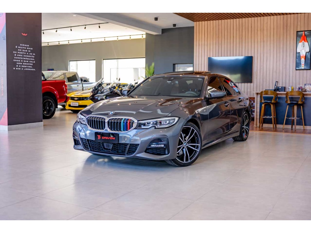 BMW 320i