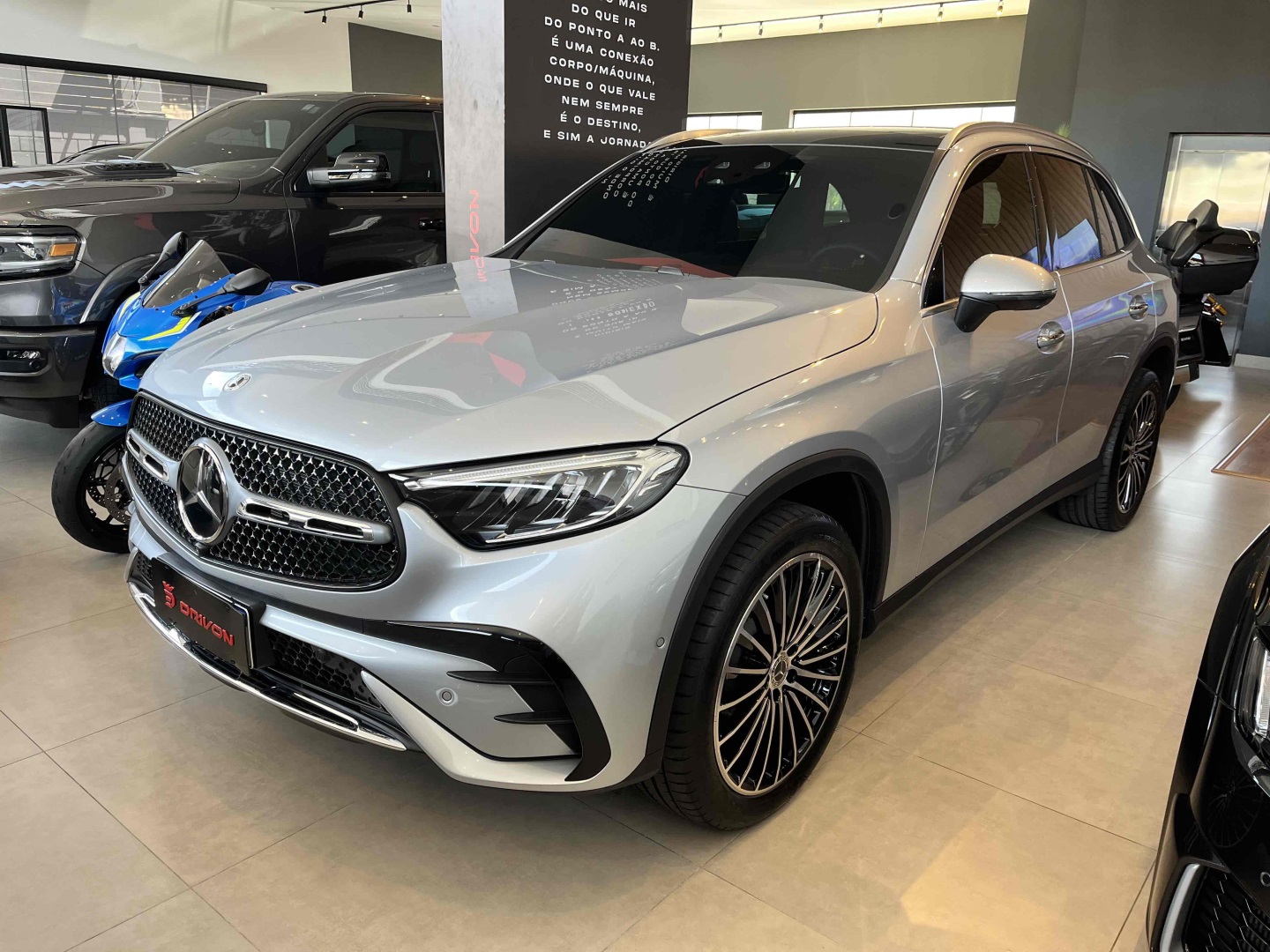 MERCEDES-BENZ GLC 300