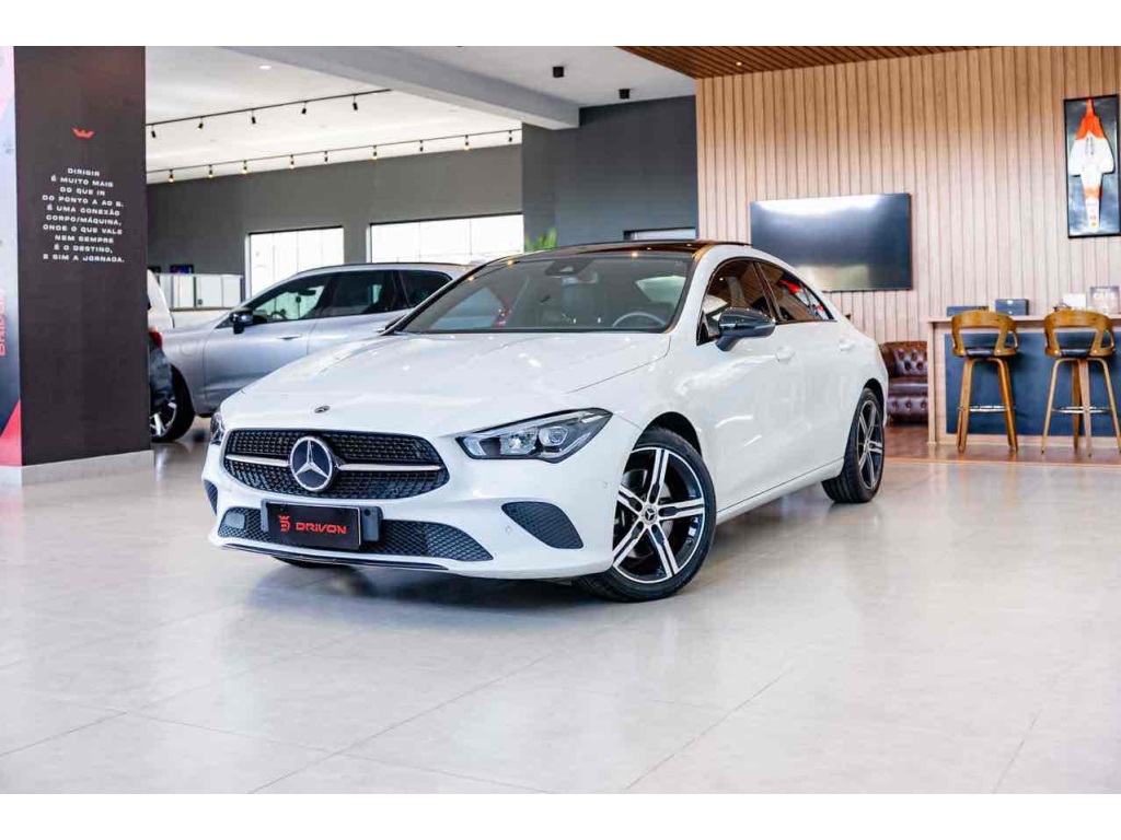 MERCEDES-BENZ CLA 250