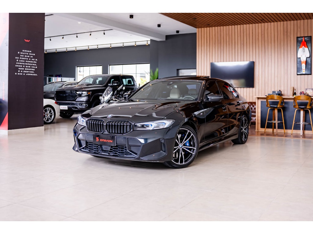 BMW 320i