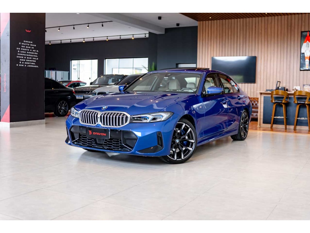 BMW 320i