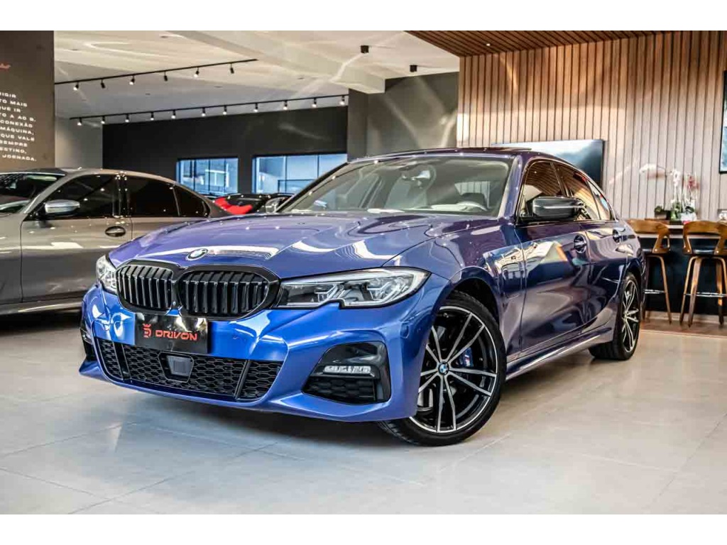 BMW 330e