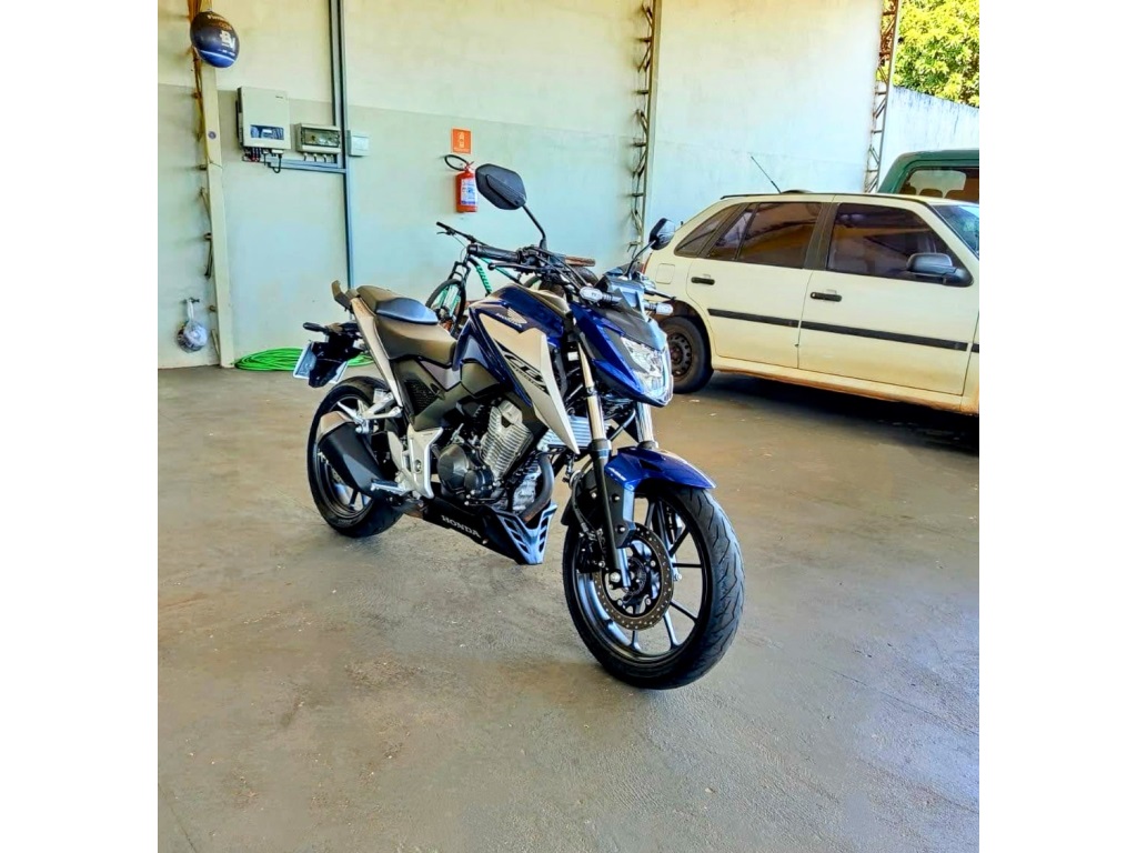 HONDA CB 300F TWISTER FLEX