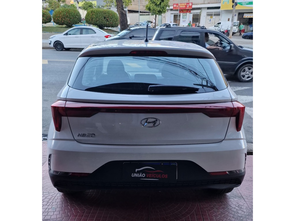 HYUNDAI HB20