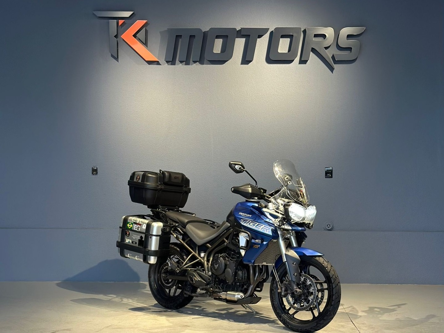 TRIUMPH TIGER 800 XRT