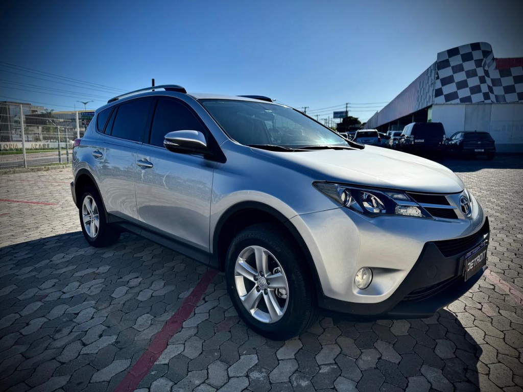TOYOTA RAV4