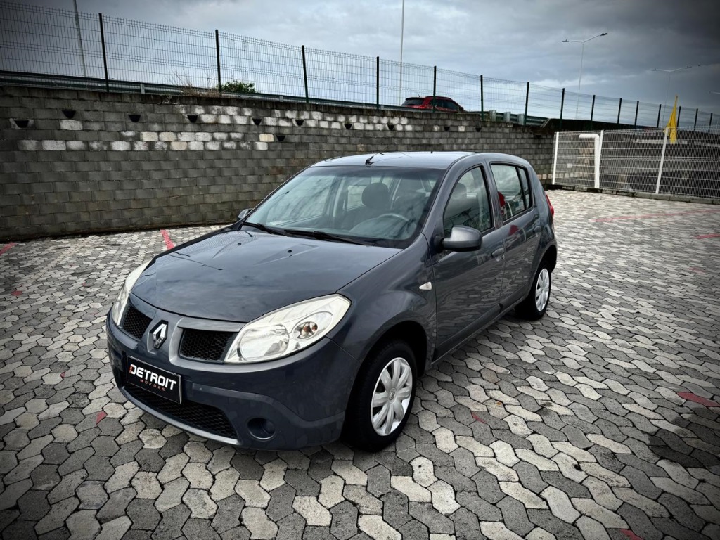 RENAULT SANDERO