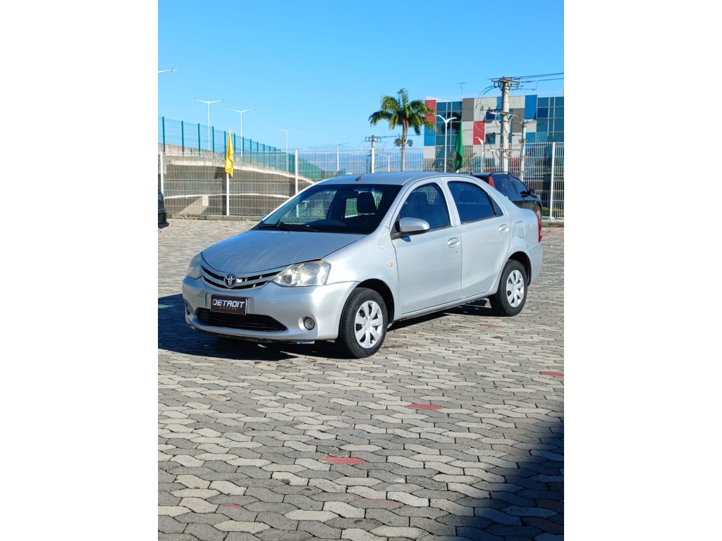 TOYOTA ETIOS