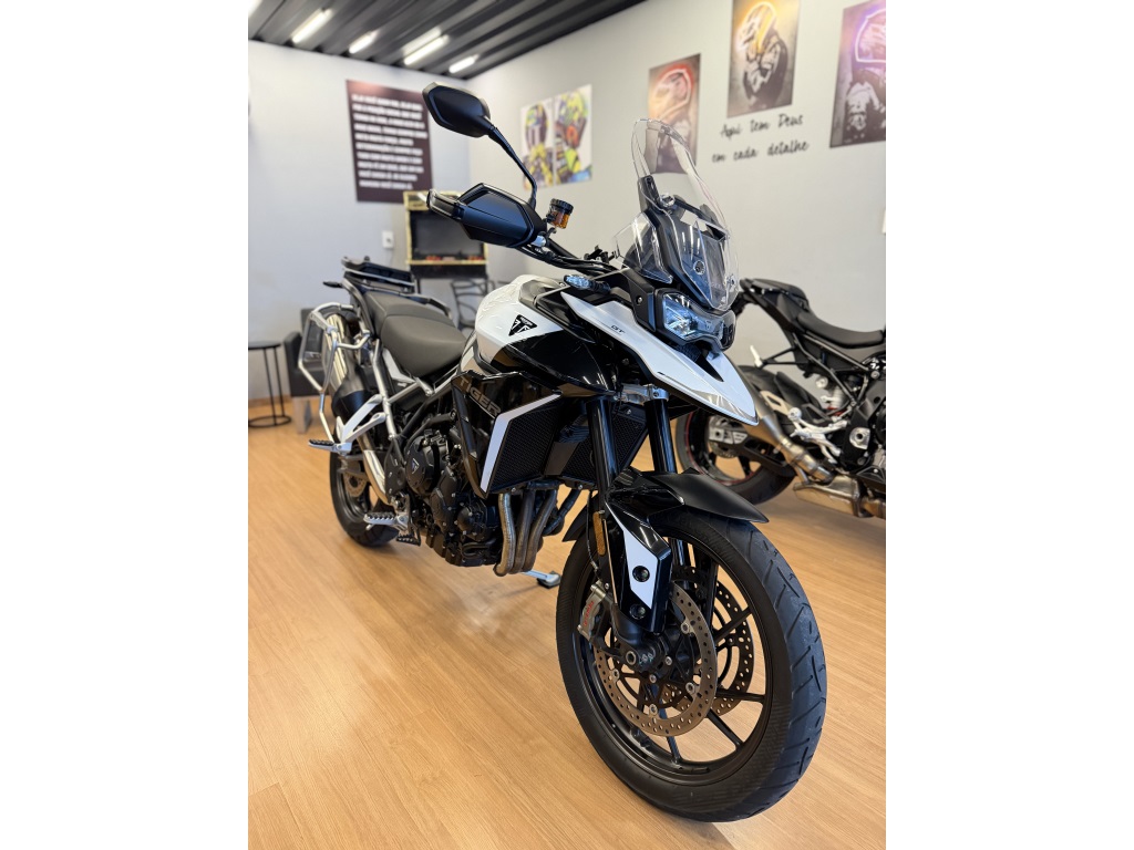 TRIUMPH TIGER 900 GT