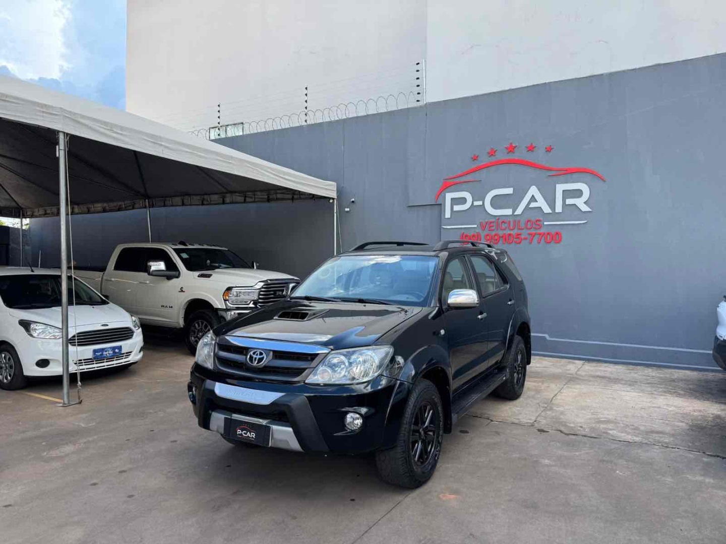 TOYOTA HILUX SW4