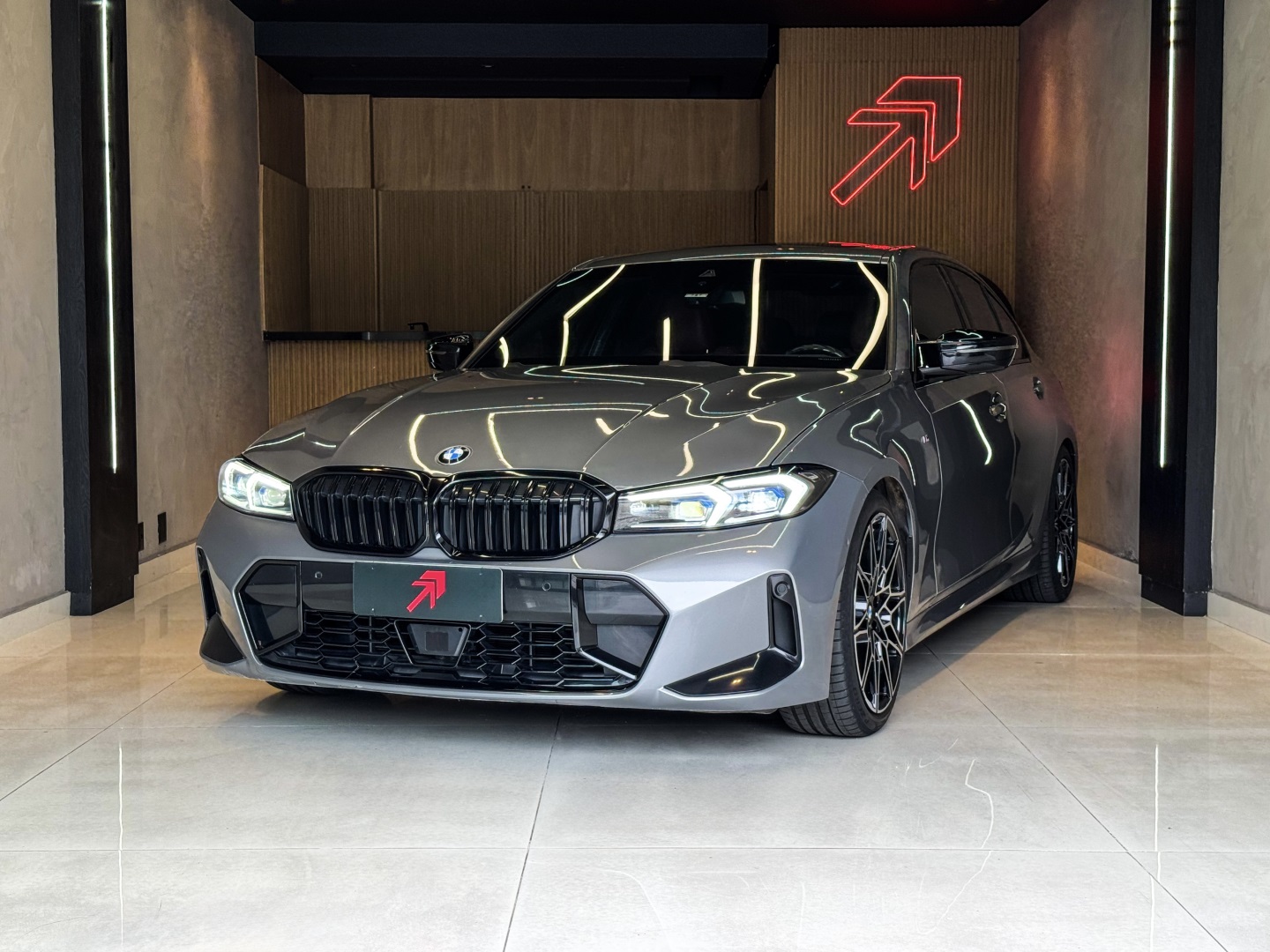 BMW 320i