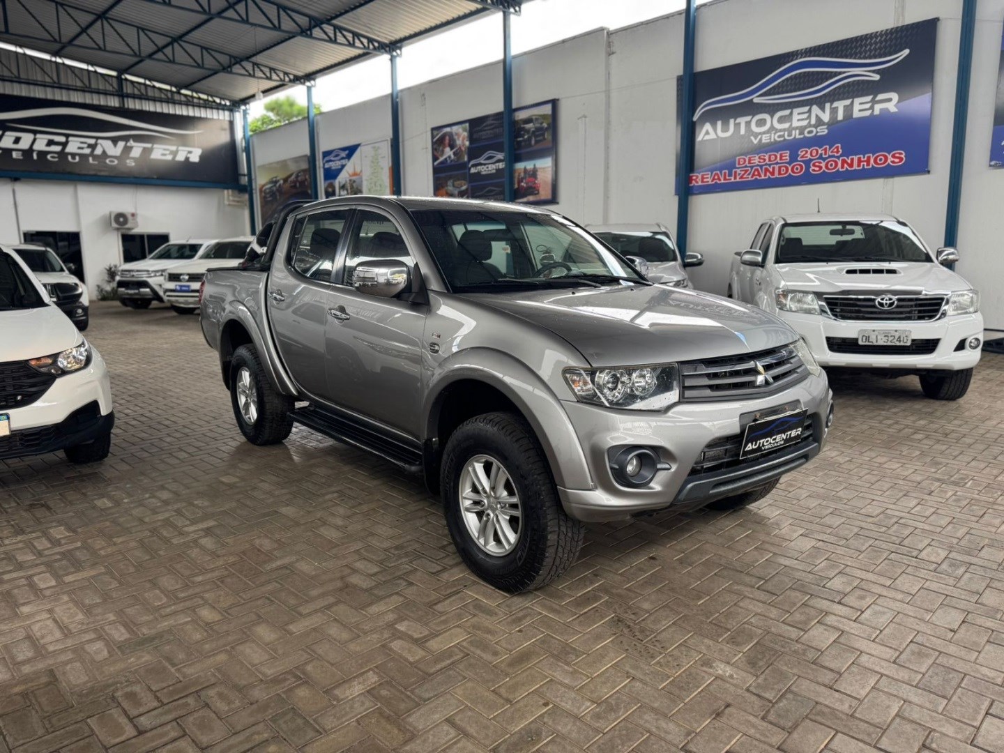 MITSUBISHI L200 TRITON