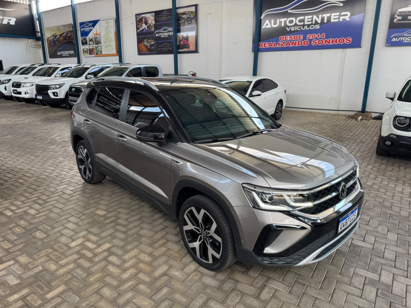 VOLKSWAGEN TAOS