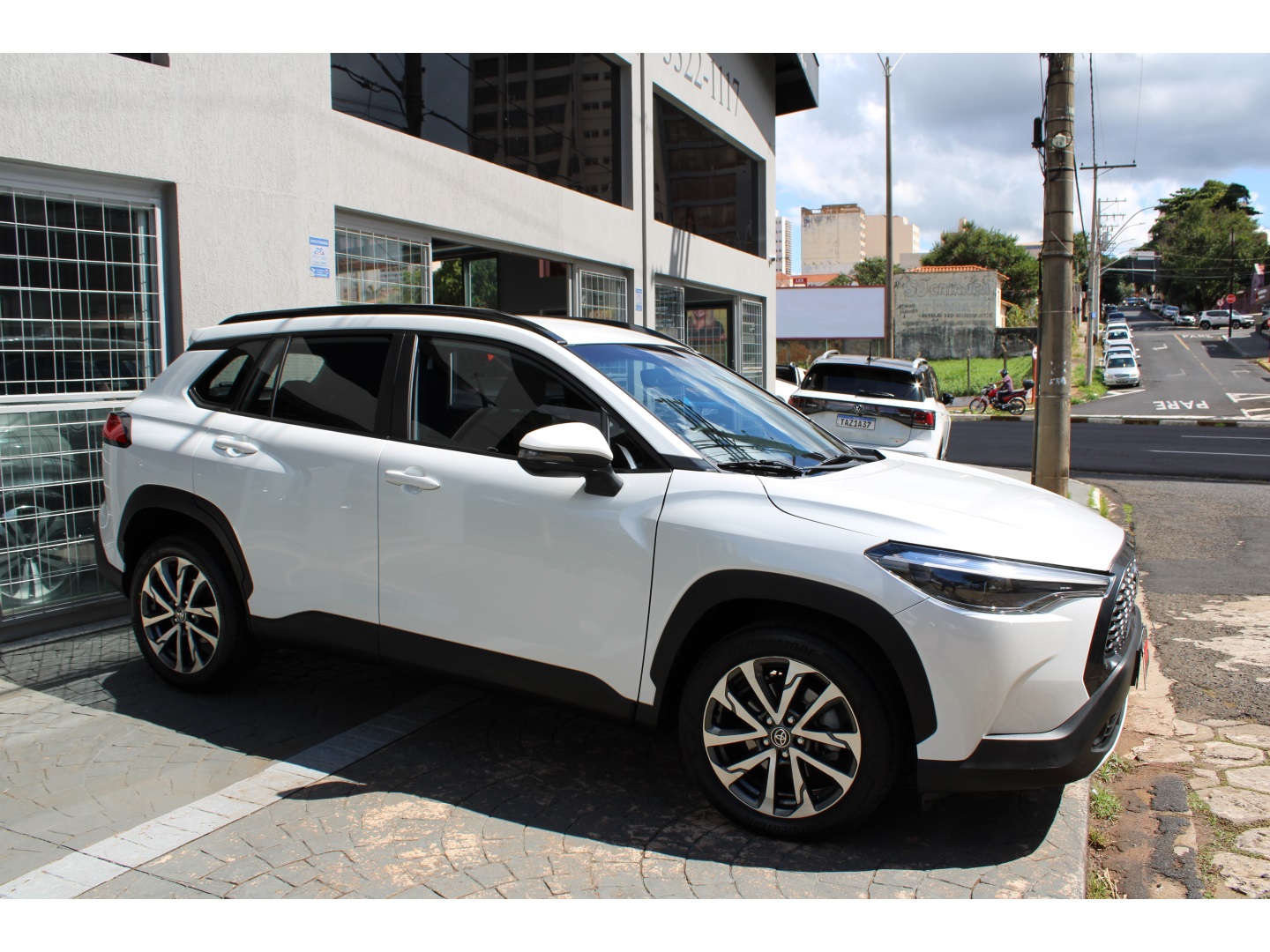 TOYOTA COROLLA CROSS