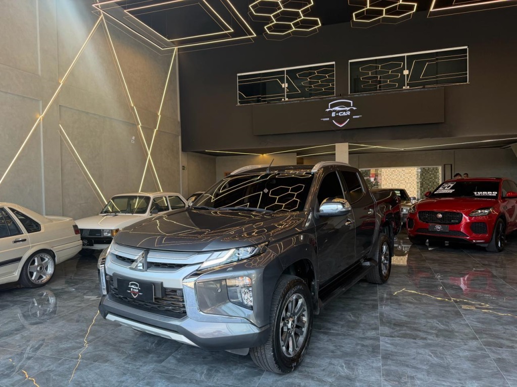 MITSUBISHI L200 TRITON