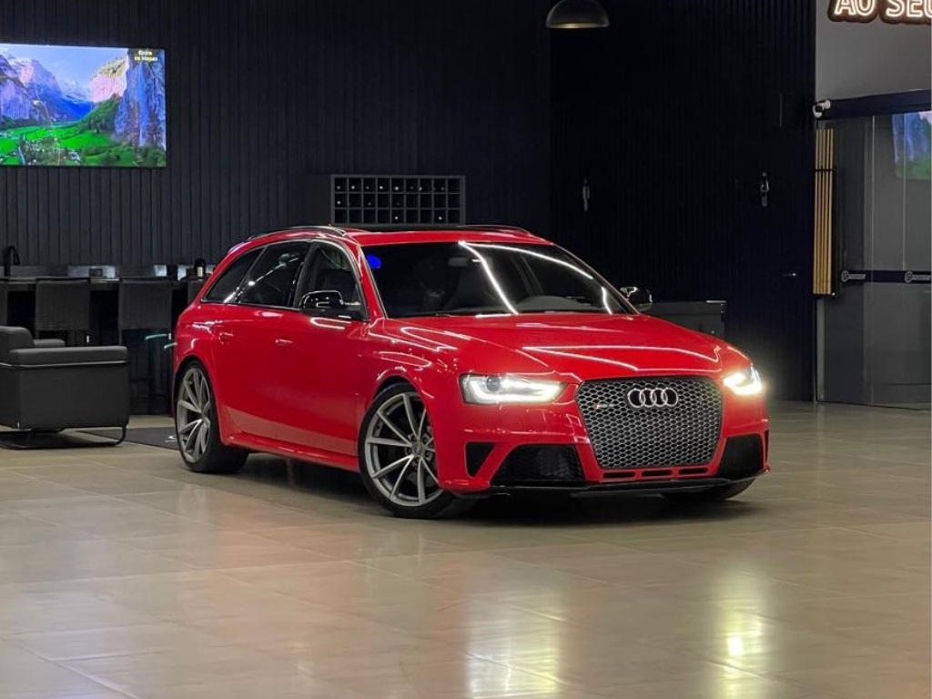 AUDI RS4