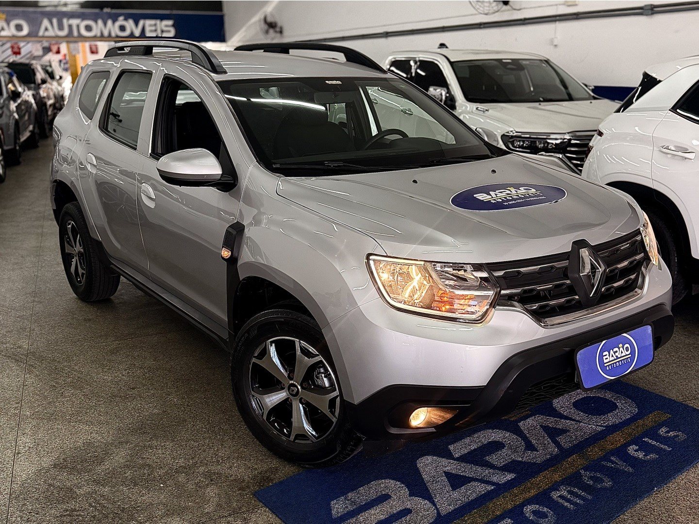 RENAULT DUSTER