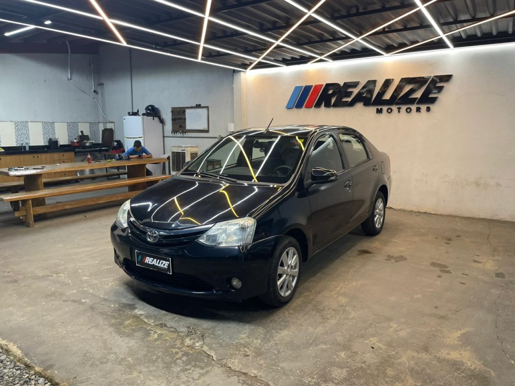 TOYOTA ETIOS