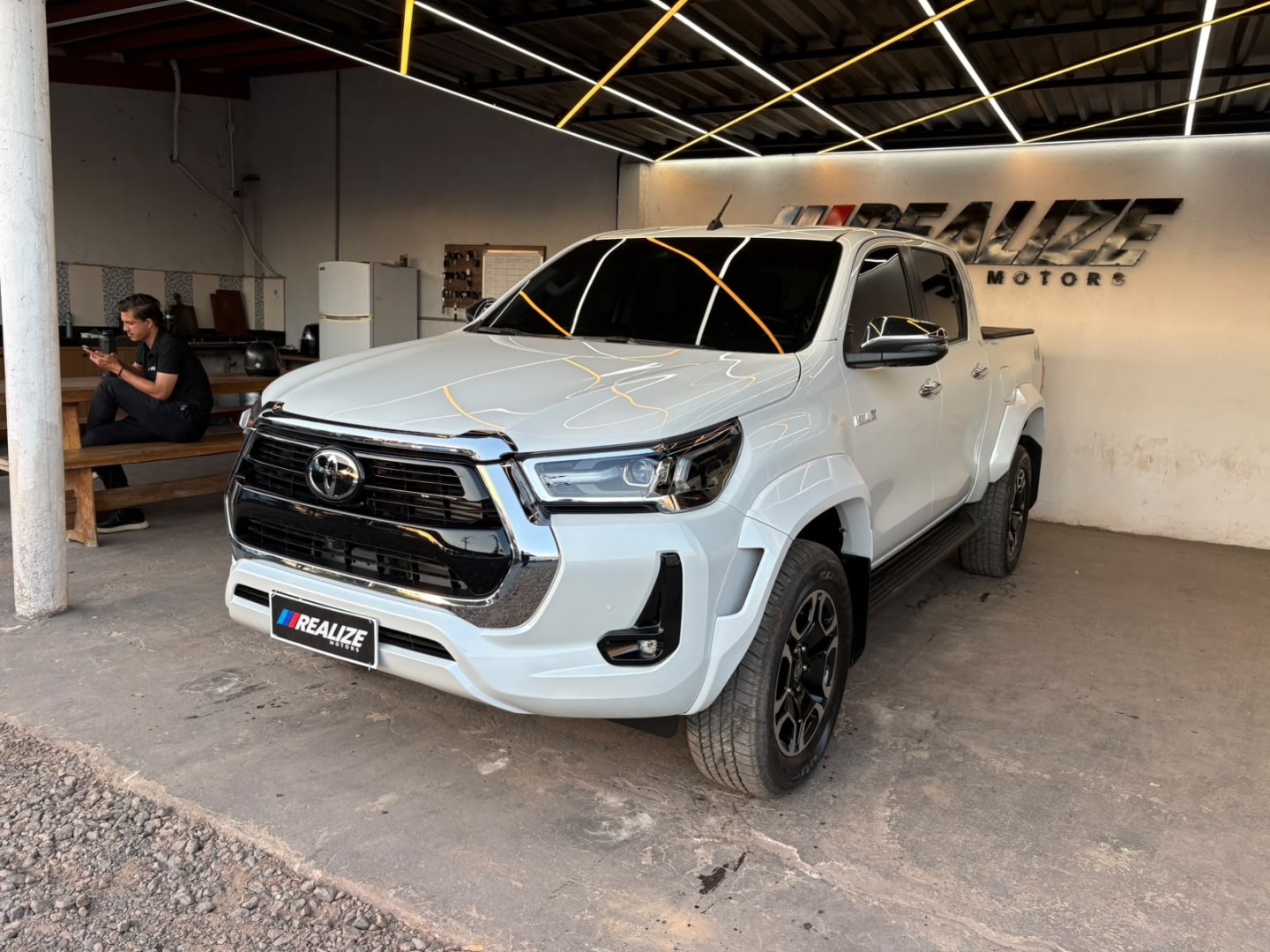 TOYOTA HILUX