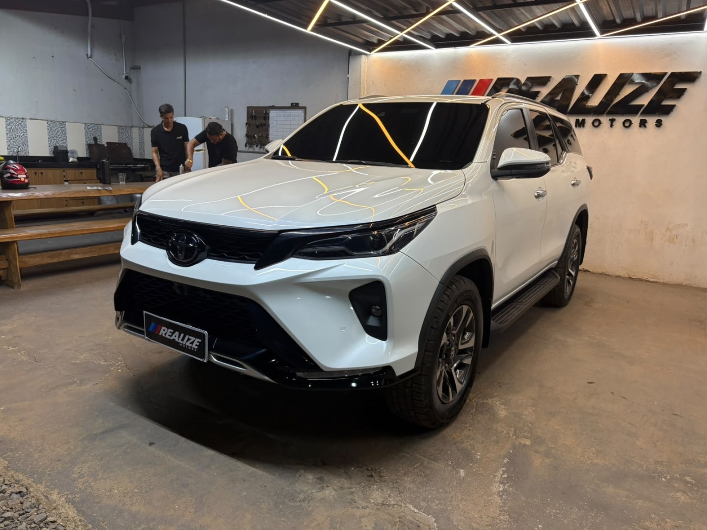 TOYOTA HILUX SW4