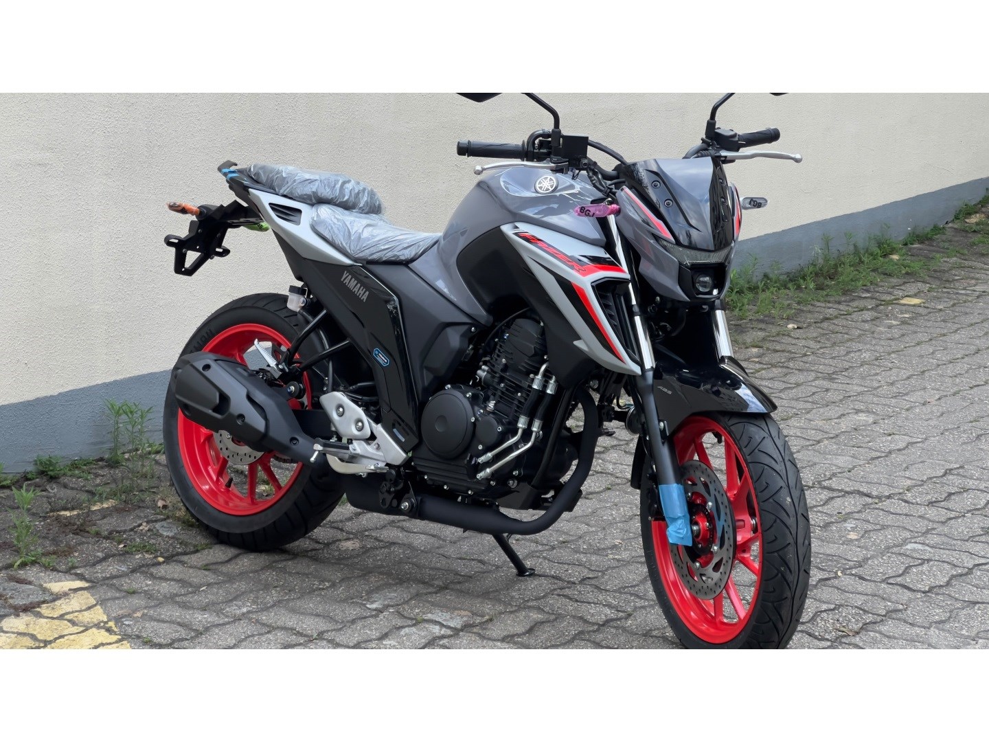 YAMAHA FZ25 FAZER CONNECTED ABS