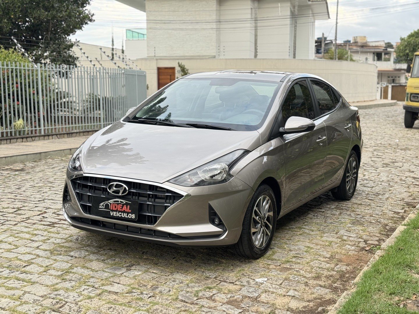 HYUNDAI HB20S