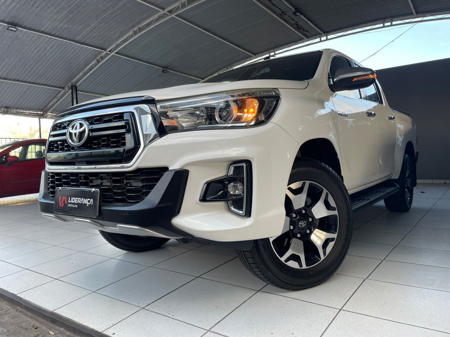 TOYOTA HILUX 2.8 SRX 4X4 CD 16V DIESEL 4P AUTOMÁTICO