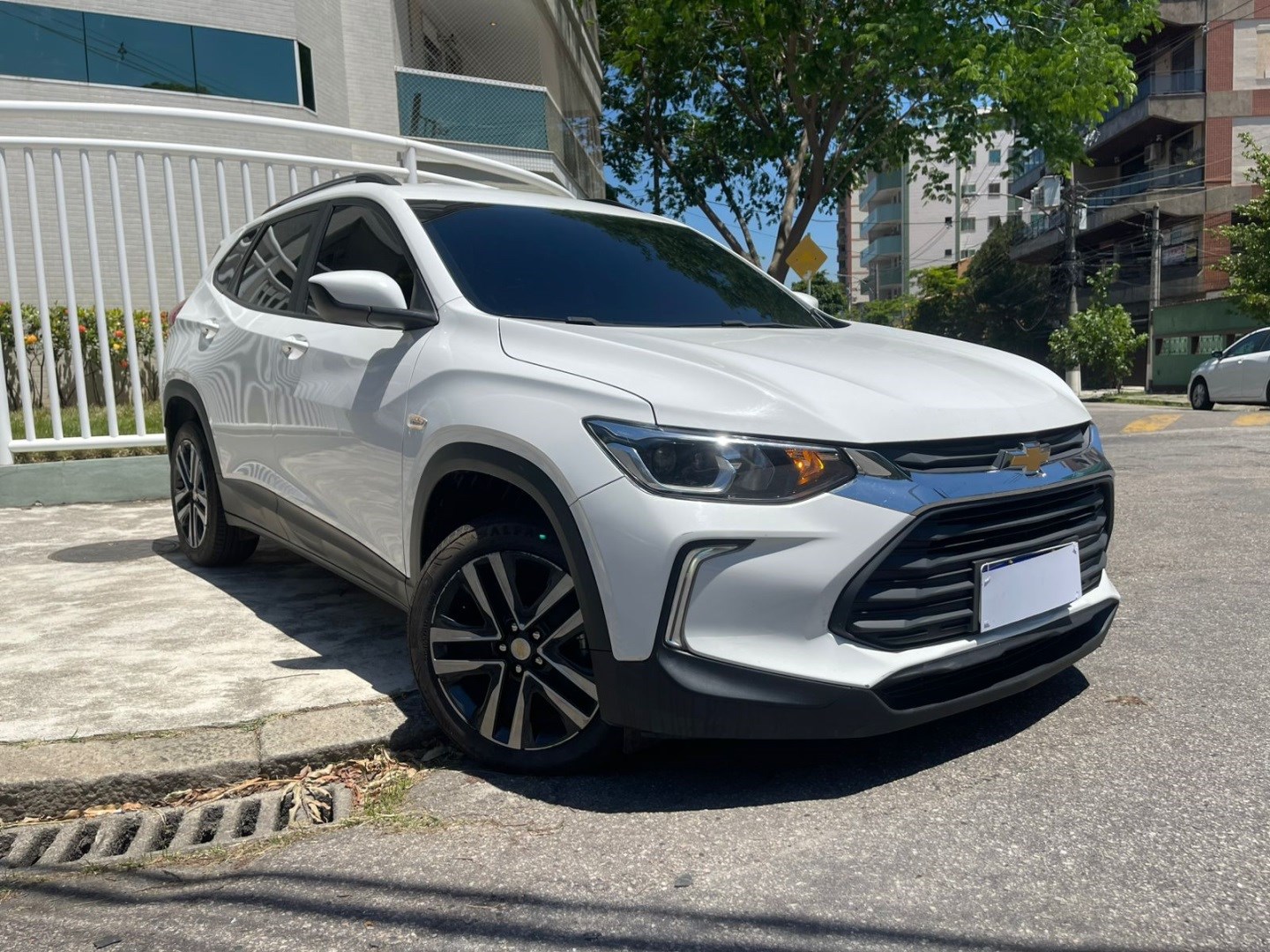 CHEVROLET TRACKER