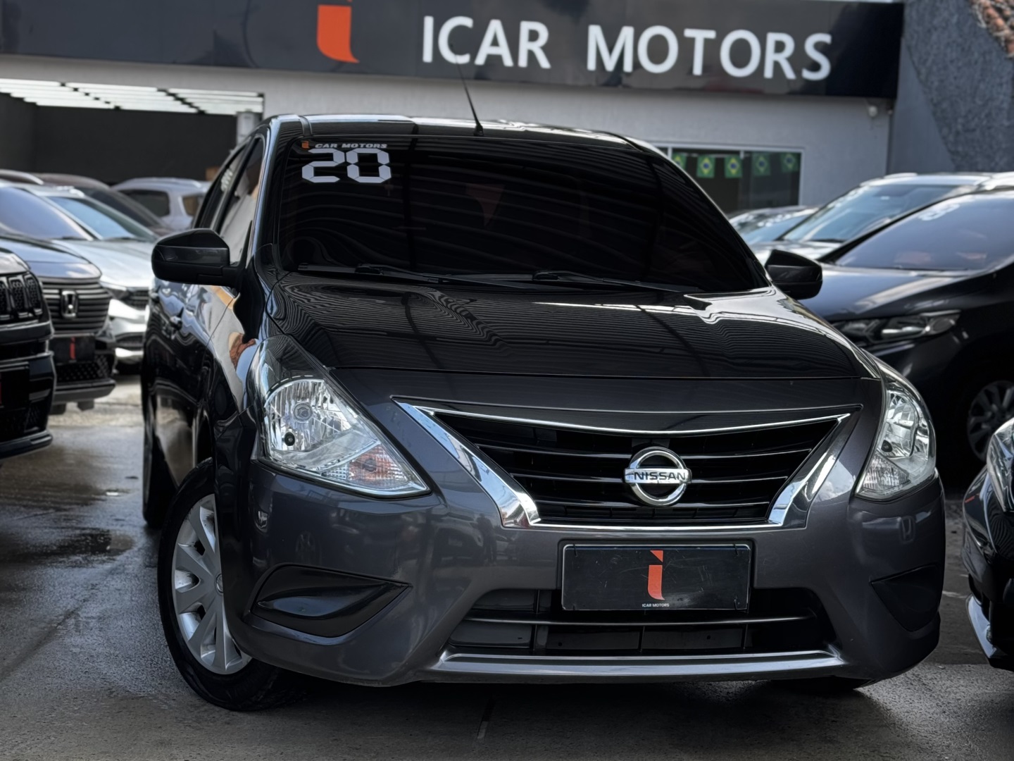 NISSAN VERSA