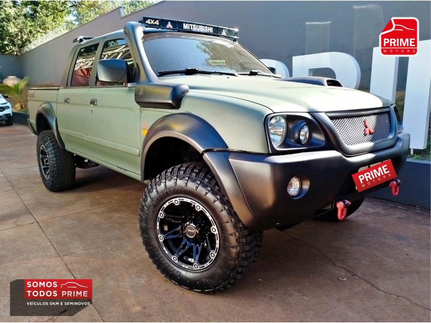 MITSUBISHI L200