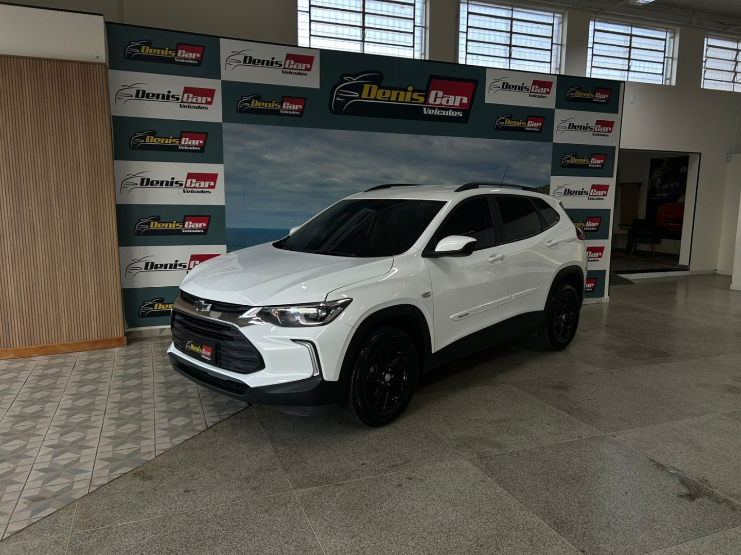 CHEVROLET TRACKER