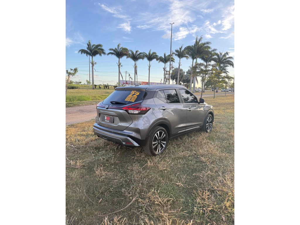 NISSAN KICKS