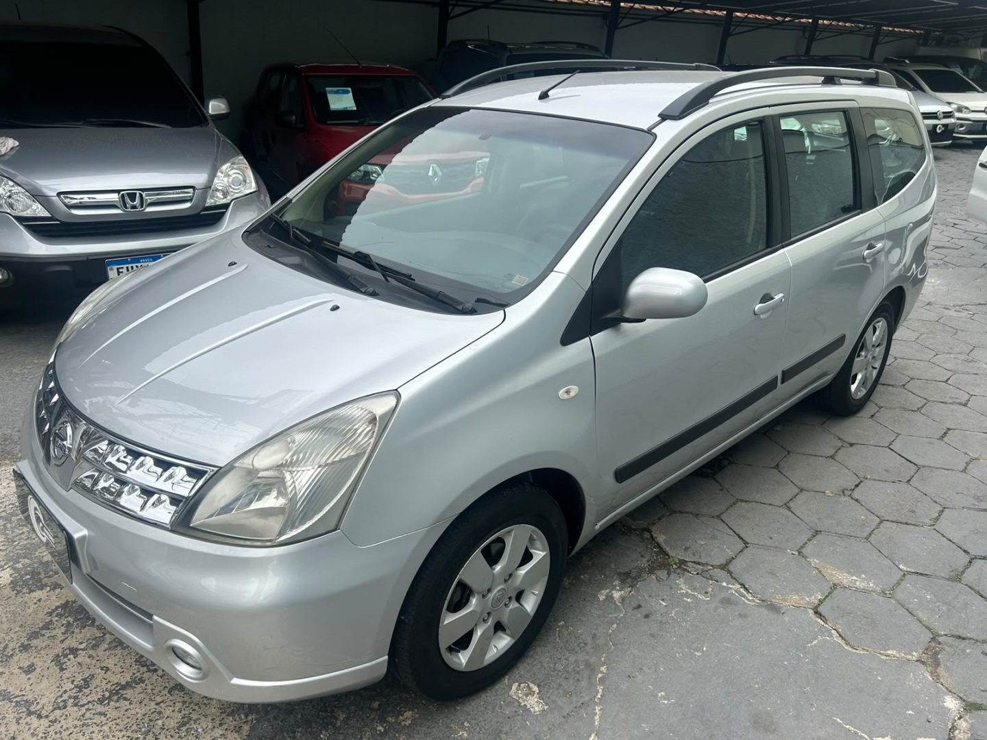 NISSAN GRAND LIVINA