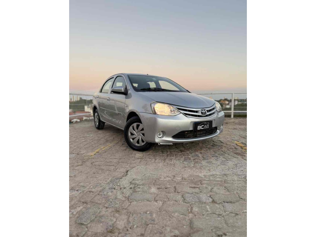 TOYOTA ETIOS 1.5 X SEDAN 16V FLEX 4P MANUAL