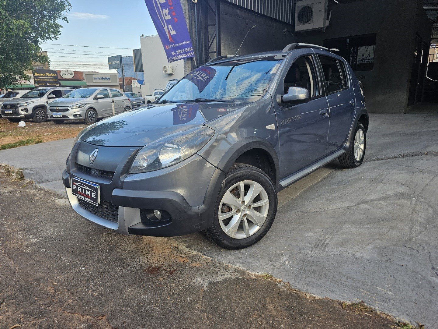 RENAULT SANDERO